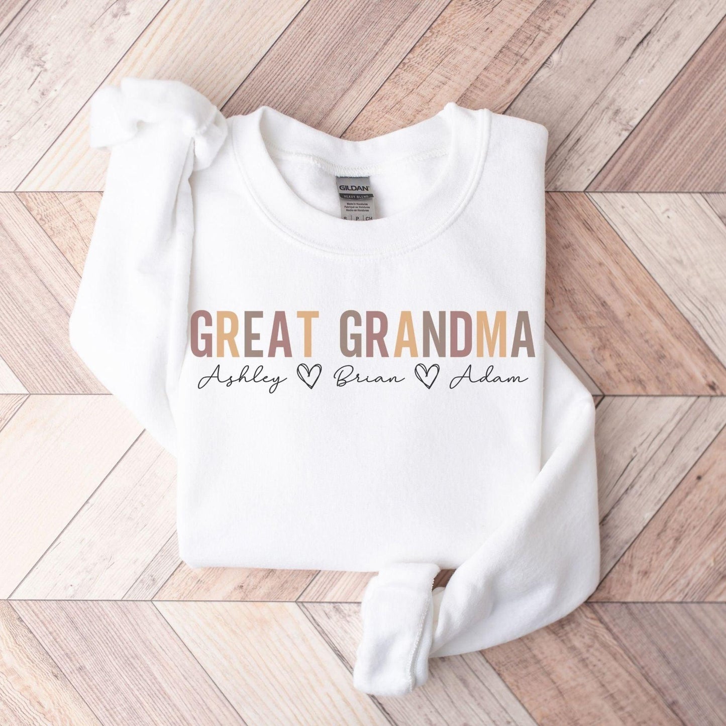 Tolles Oma-Sweatshirt mit Namen - Enkelkinder-Namenspullover - GiftHaus