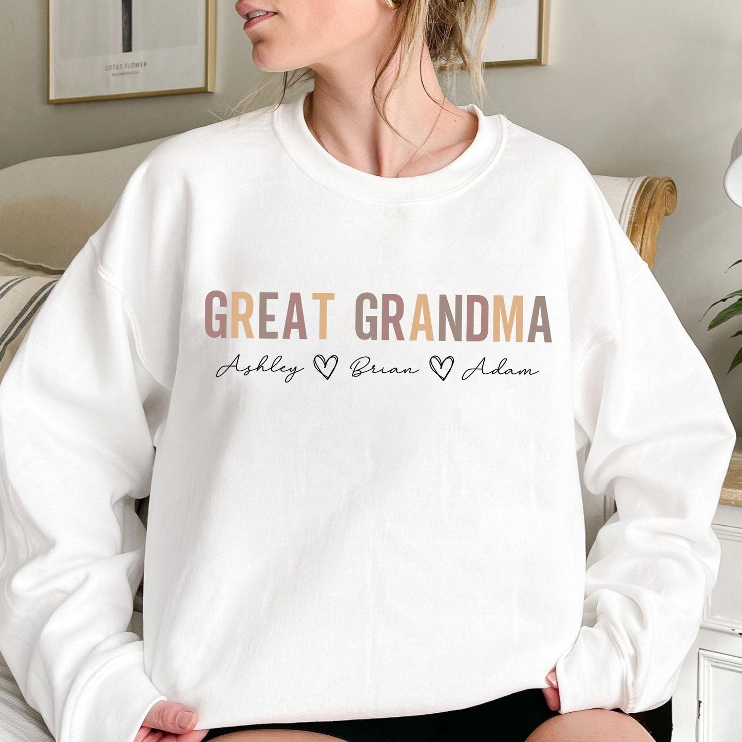 Tolles Oma-Sweatshirt mit Namen - Enkelkinder-Namenspullover - GiftHaus