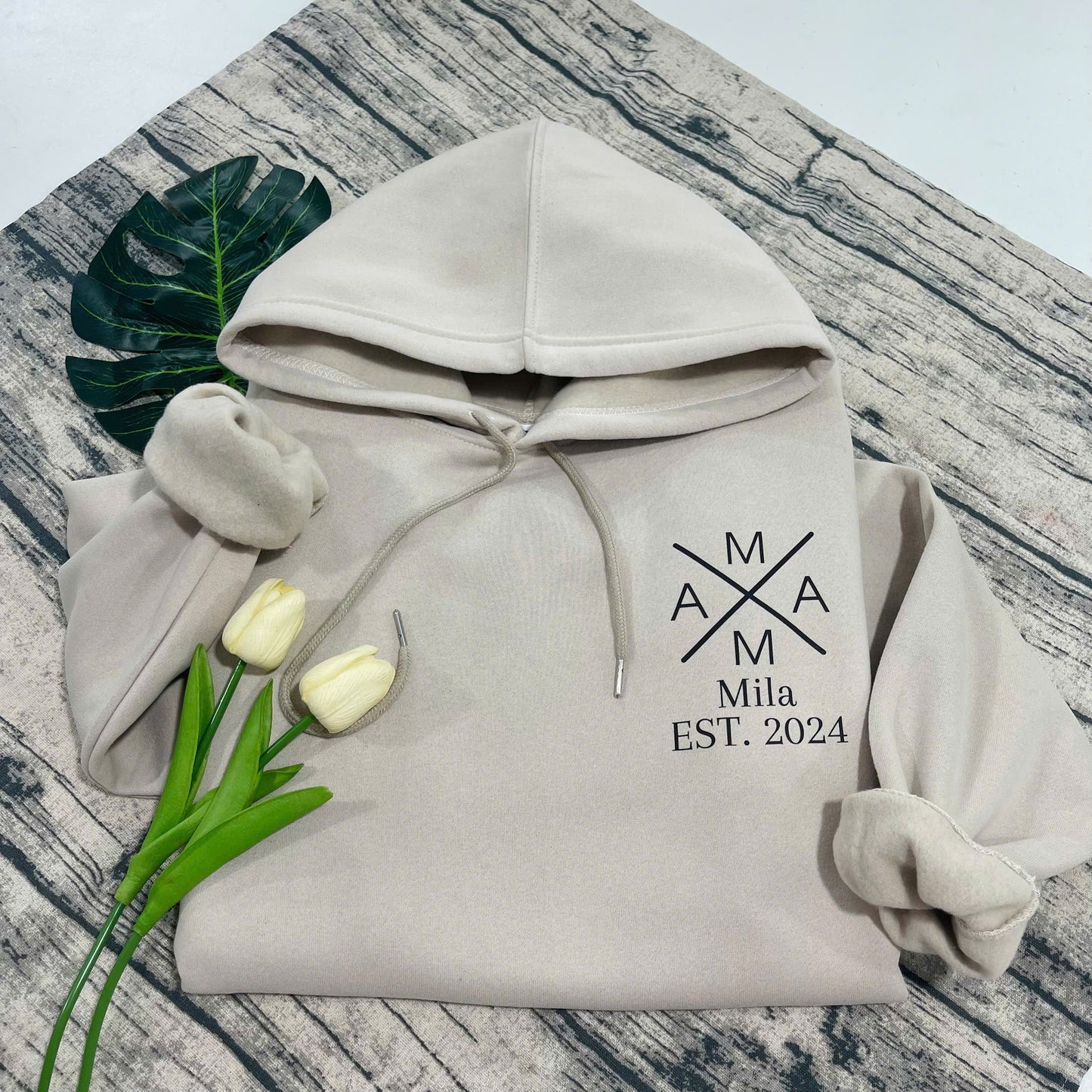 Personalisierter Mama Hoodie mit individuellem Namen und Geburtsjahr, Muttertagsgeschenke