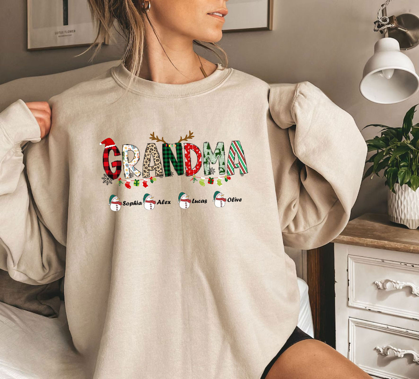 Personalisiertes Oma Sweatshirt mit den Namen der Enkelkinder – Weihnachtsgeschenk für Oma