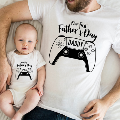 Unser Erster Vatertag - Personalisiertes Gamer-Shirt für Vater und Baby