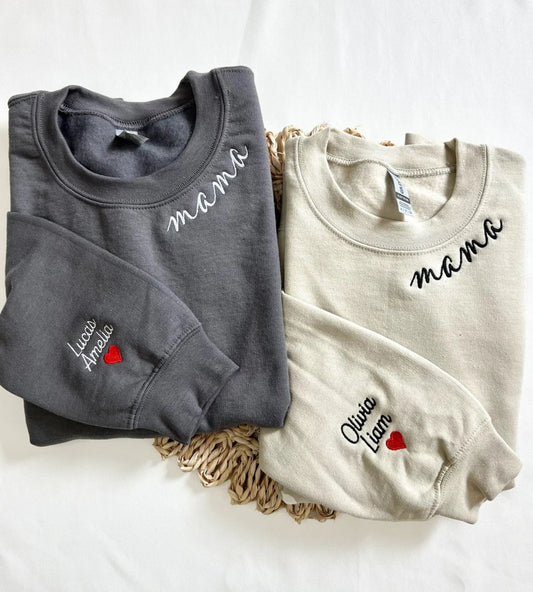 Besticktes Mama-Sweatshirt mit den Namen der Kinder auf dem Ärmel, Geschenk für Mama