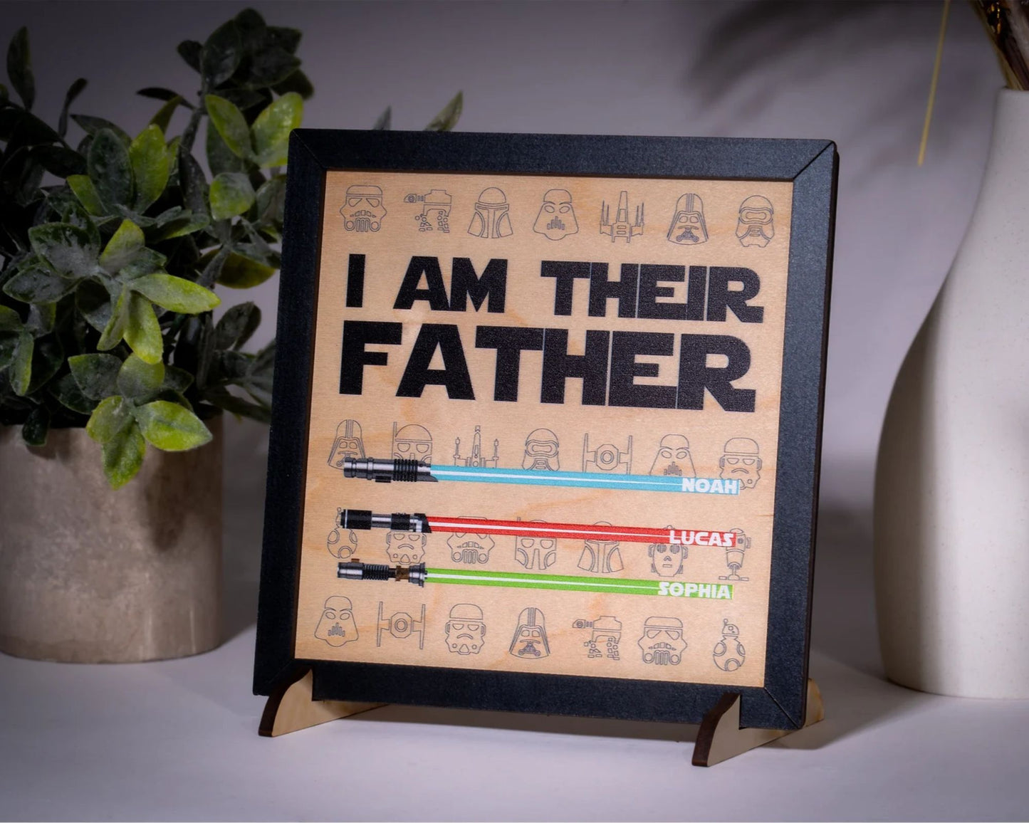 Ich bin ihr Vater, personalisierte Geschenke für Papa, individuelles Lichtschwert-Schild mit den Namen der Kinder