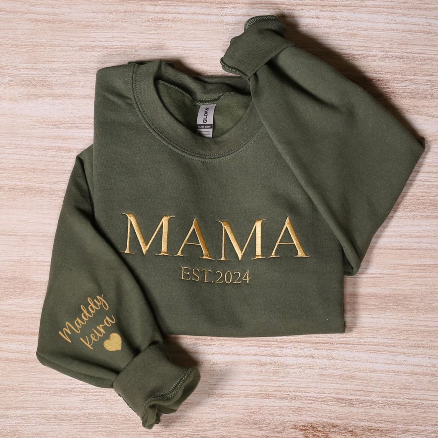 Personalisiertes besticktes Mama Sweatshirt - Geschenk für Mama