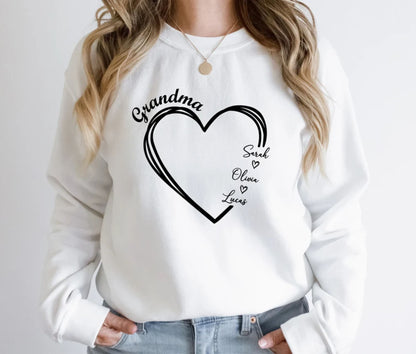 Personalisierter Oma-Sweatshirt mit Herz und Namen der Enkelkinder – Geschenke für Oma