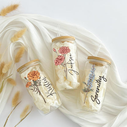Personalisierter Geburtsblumen-Tumbler mit Name, Geburtsblumen-Glas, Geschenk für Sie