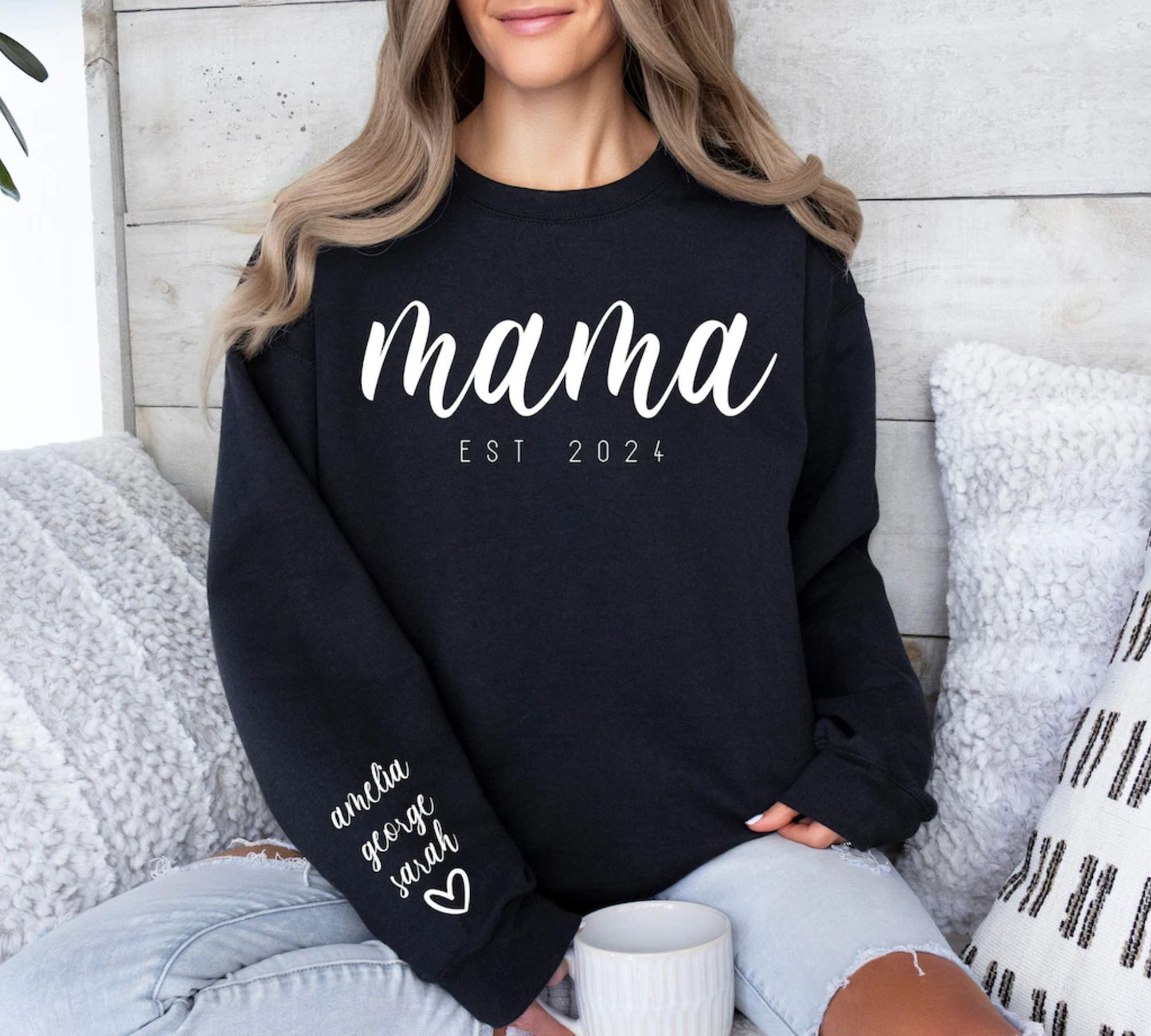 Personalisierter Mama Est Sweatshirt, Sweatshirt mit Namen auf dem Ärmel - Geschenk für Mama