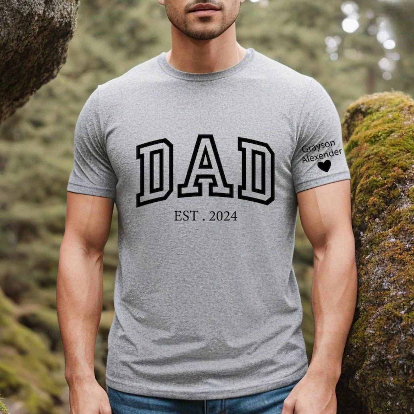 Personalisiertes Papa T-Shirt mit Kindernamen auf dem Ärmel, Geschenk für Papa