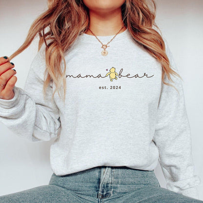 Personalisiertes Mama Bär Winnie The Pooh Sweatshirt - Geschenk für Mama - GiftHaus