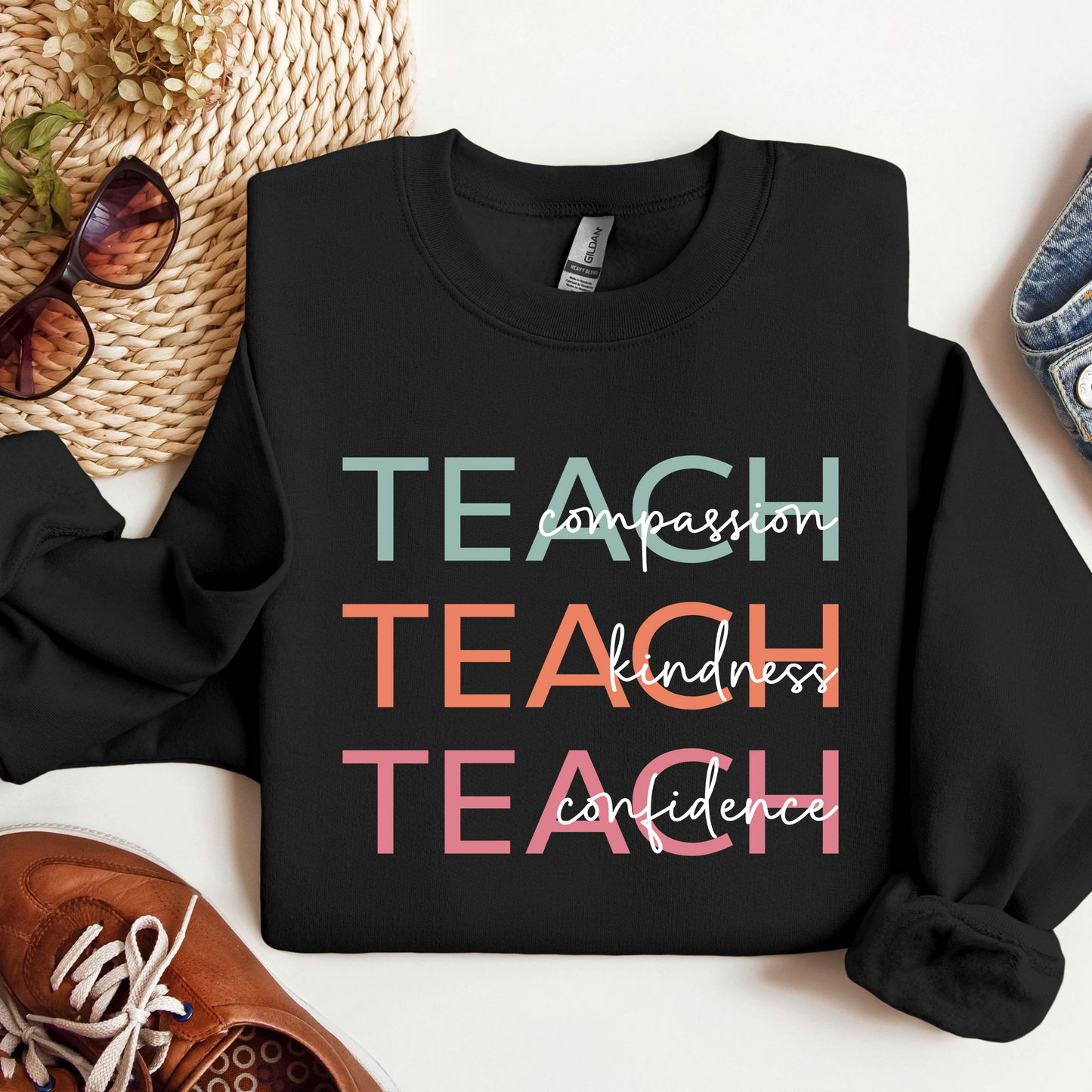 Lehrer Sweatshirt für Mitgefühl und Selbstvertrauen – Geschenk zum Schulstart