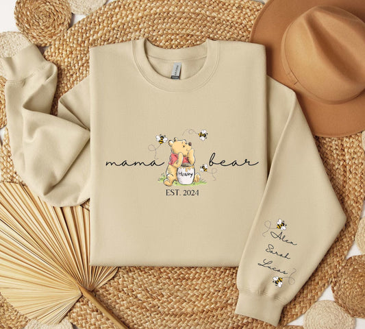 Mama Bär – Personalisiertes Mama Sweatshirt mit Gründungsjahr und Kindernamen auf dem Ärmel