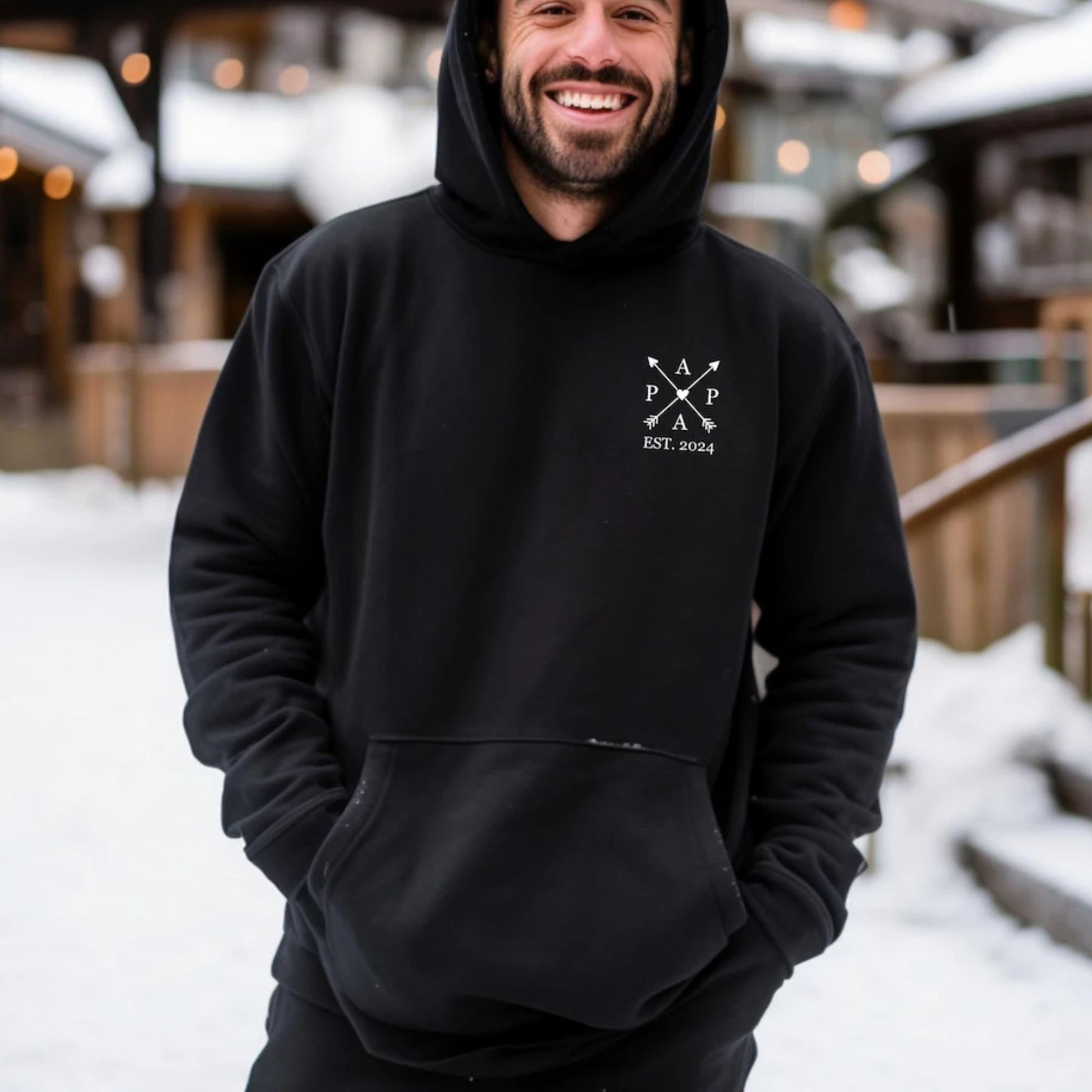 Papas Stolz: Hoodie mit individuellem Namen und Geburtsjahr, Papa-Geschenk