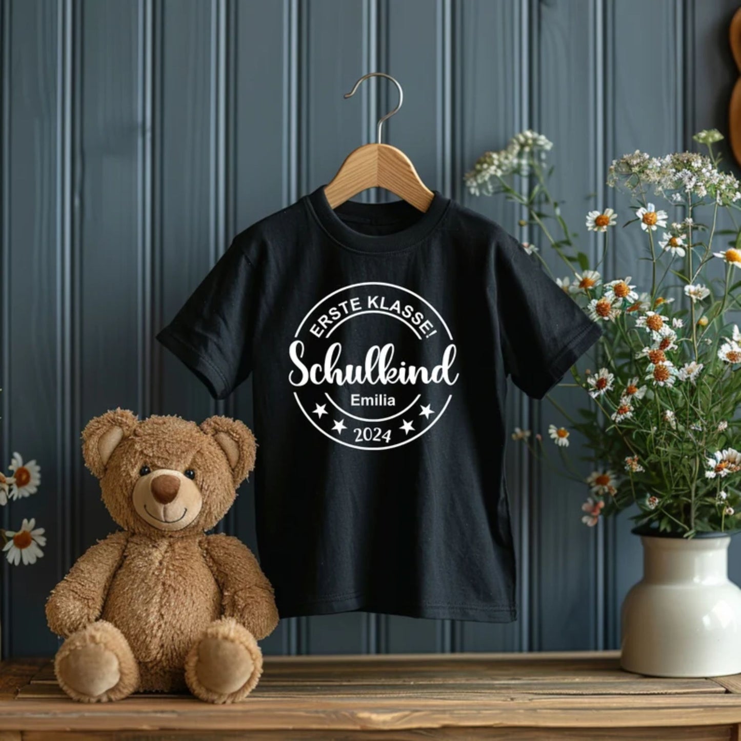 Erstklässler T-Shirt: Personalisiertes T-Shirt für Kinder, Schulkind 2024 Shirt mit Namen