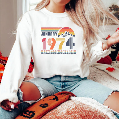 Personalisiertes Retro Birthday Sweatshirt & Shirts