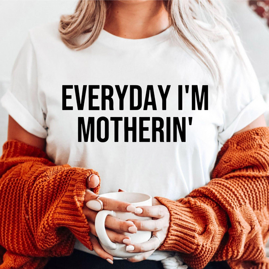Alltagsheldin T-Shirt - Geschenk für Mütter