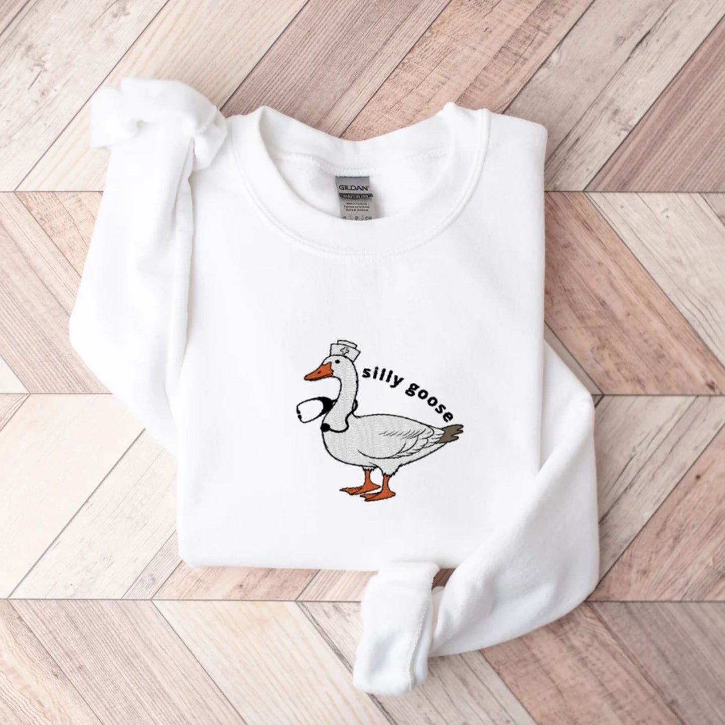 Besticktes Krankenschwester Silly Goose Sweatshirt - Geschenk für Krankenschwestern, Silly Goose Hoodie für Krankenschwestern