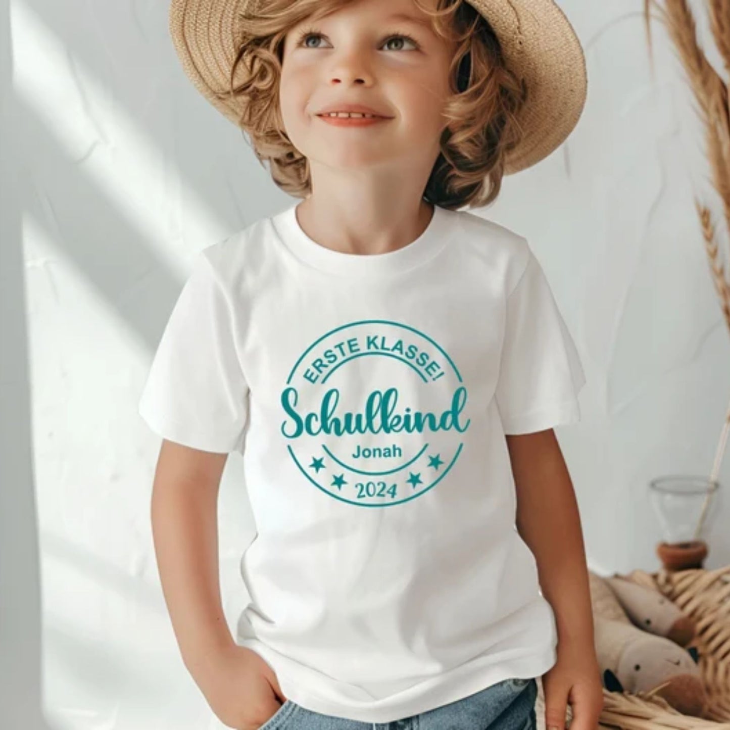 Erstklässler T-Shirt: Personalisiertes T-Shirt für Kinder, Schulkind 2024 Shirt mit Namen