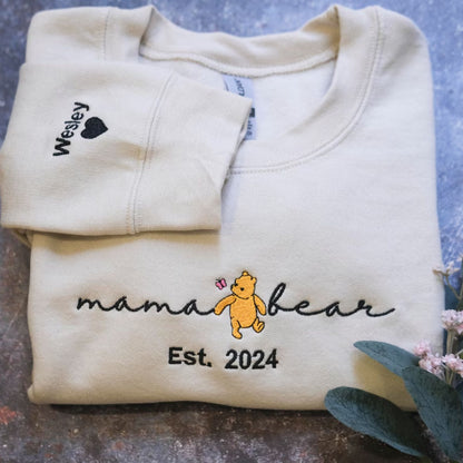 Personalisiertes Besticktes Mama Bären Sweatshirt mit Kindernamen