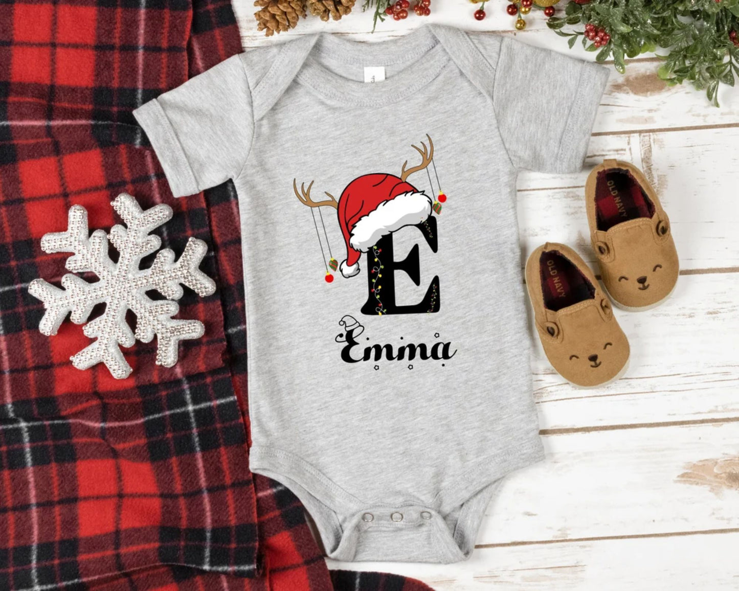 Personalisiertes Familien-Weihnachtsshirt mit Namen – Individuell monogrammiertes Familien-Weihnachtssweatshirt