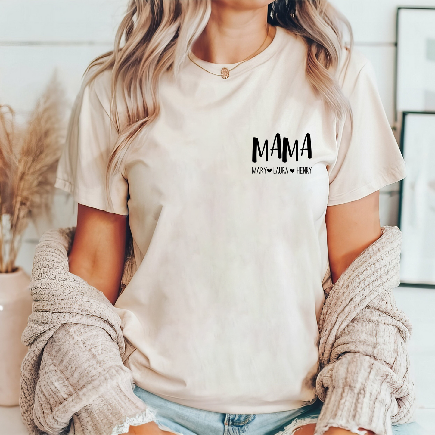 Mama T-Shirt mit Kindernamen - Personalisiertes Geschenk zum Muttertag