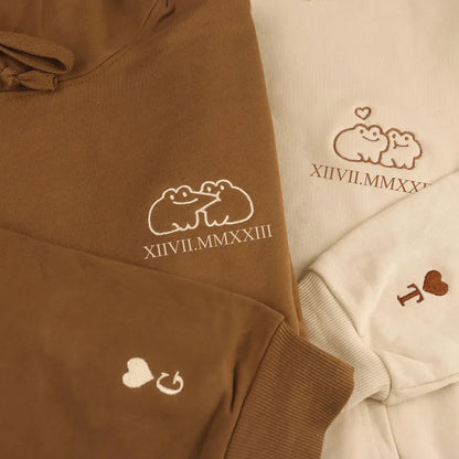 Personalisiertes Frosch-Pärchen Hoodie bestickt – Couple Hoodie mit Namen