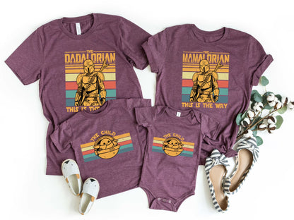 Dadalorian und das Kind Partnerlook-Shirt, Dadalorian und Mamalorian Shirt, Familienoutfits