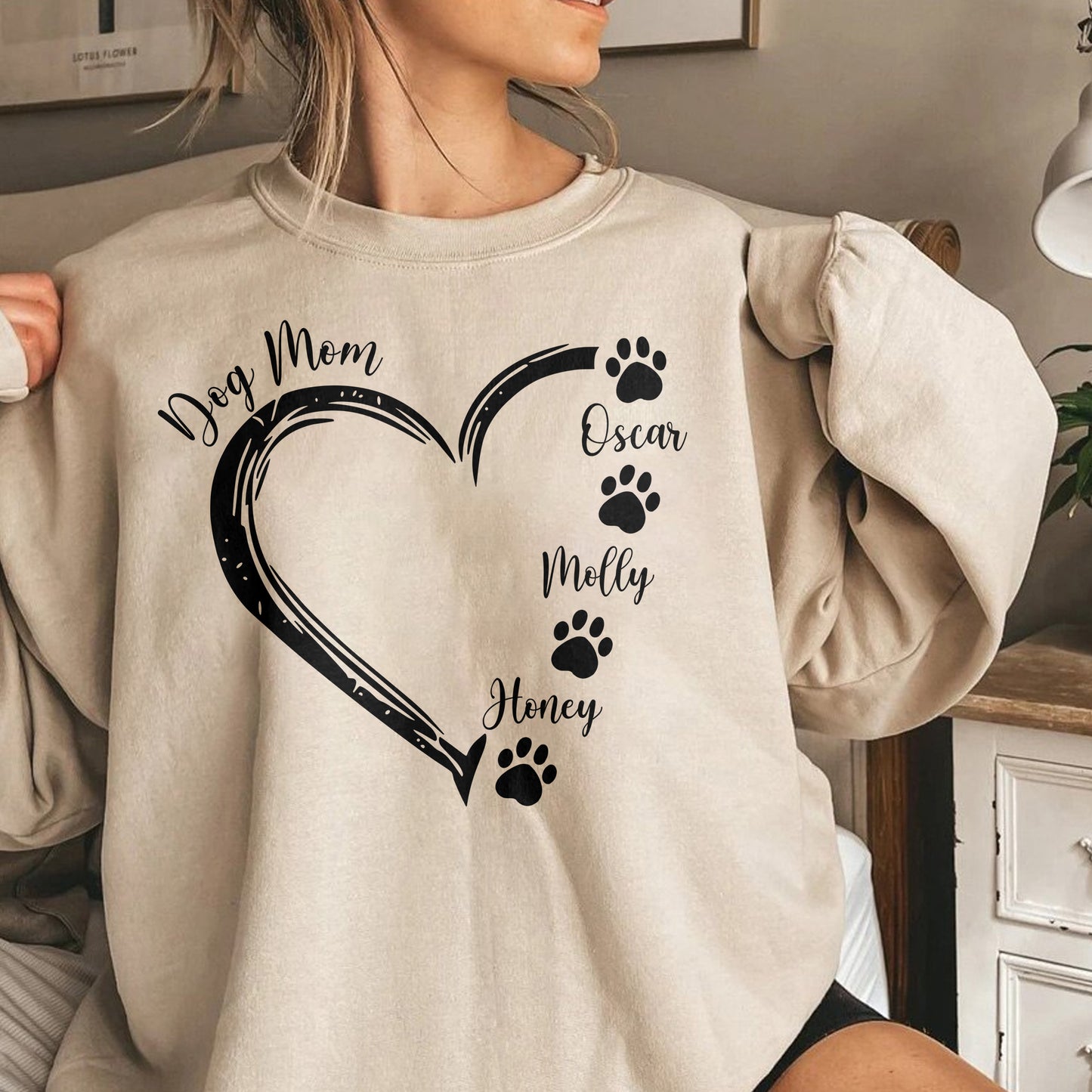 Personalisiertes Hundemama Sweatshirt und Hoodie mit Namen - Hundemama Geschenk