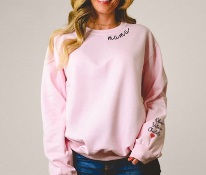 Personalisiertes besticktes Mama, Oma-Sweatshirt mit den Namen der Kinder, Muttertagsgeschenk