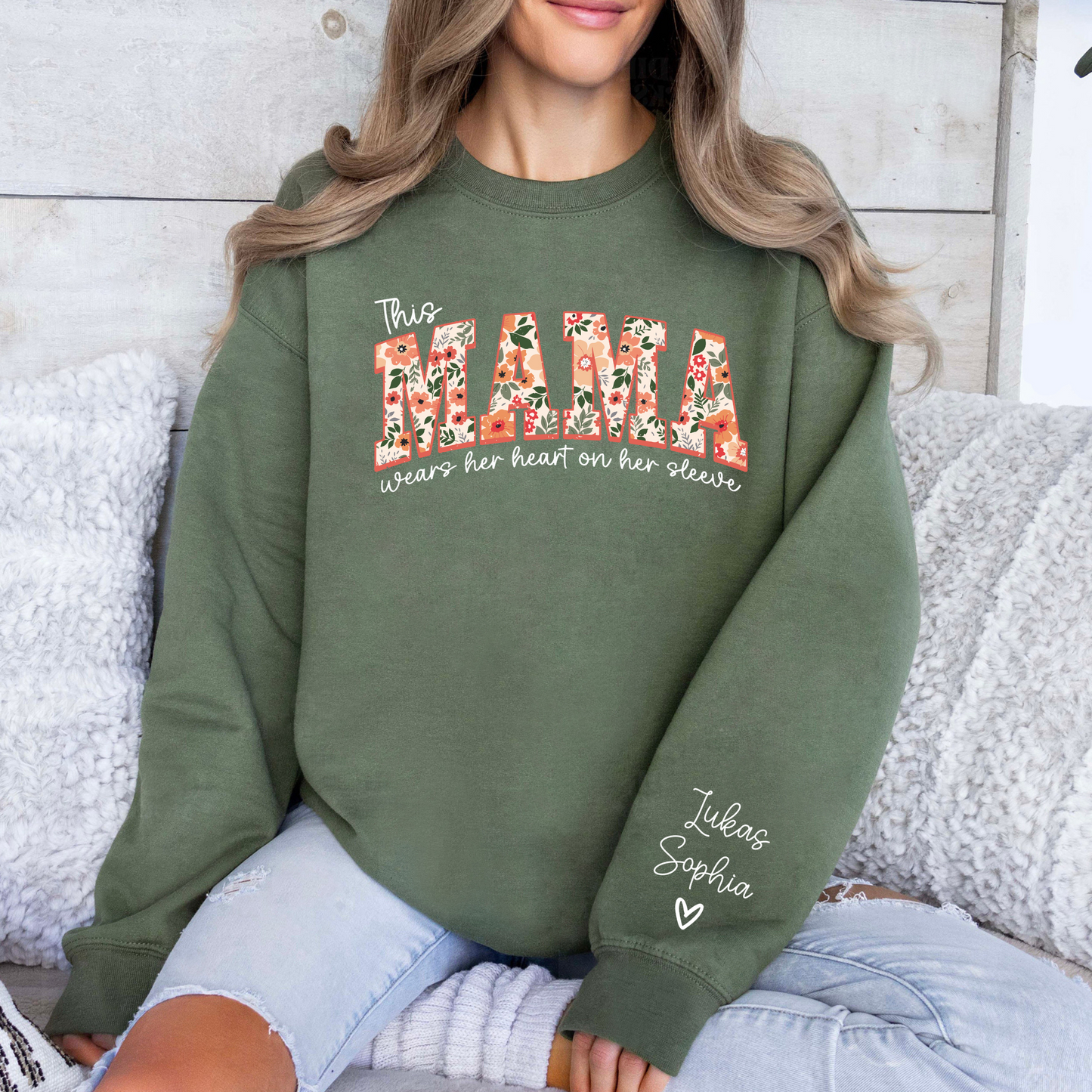 Mama mit Herz - Personalisiertes Sweatshirt mit Namen der Kinder