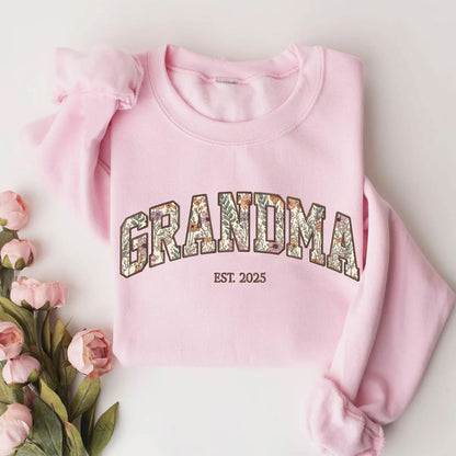 Bestickter Mama Oma Pullover mit Namen, Geschenk für Mama