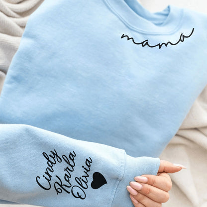 Personalisiertes Mama-Sweatshirt mit dem Namen des Kindes auf dem Ärmel