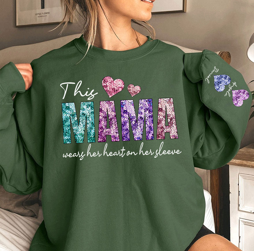 Diese Mama trägt ihr Herz Sweatshirt – Geschenk für Mama