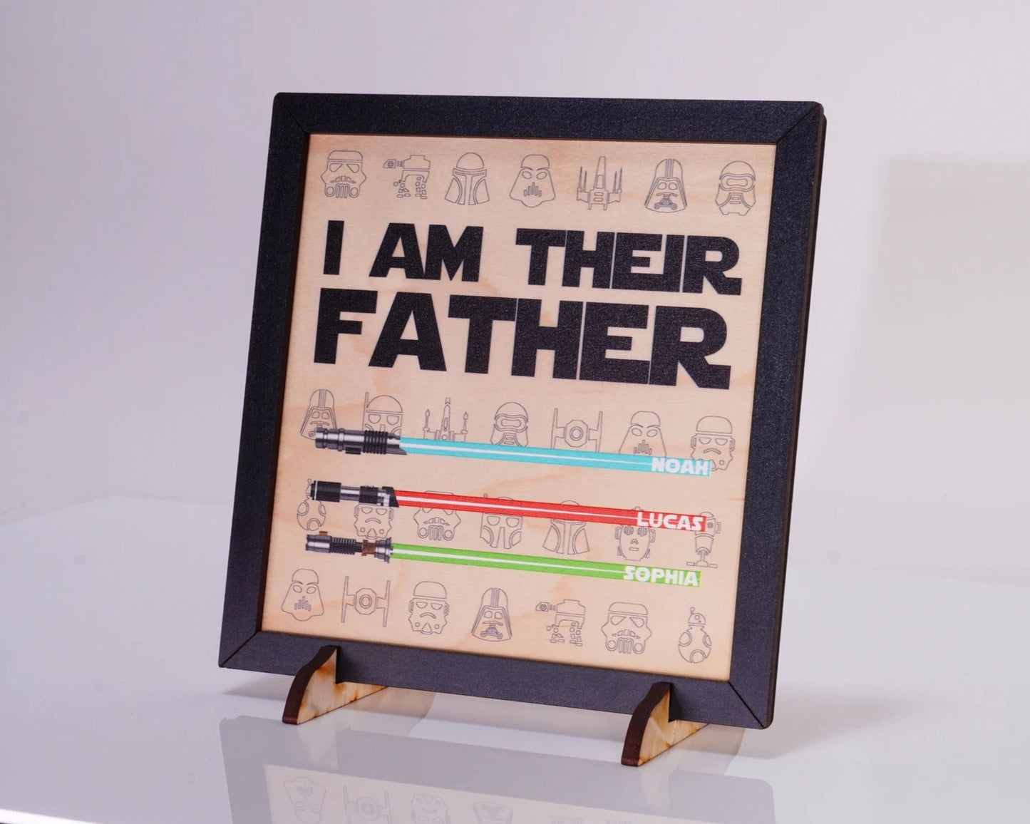 Ich bin ihr Vater, personalisierte Geschenke für Papa, individuelles Lichtschwert-Schild mit den Namen der Kinder