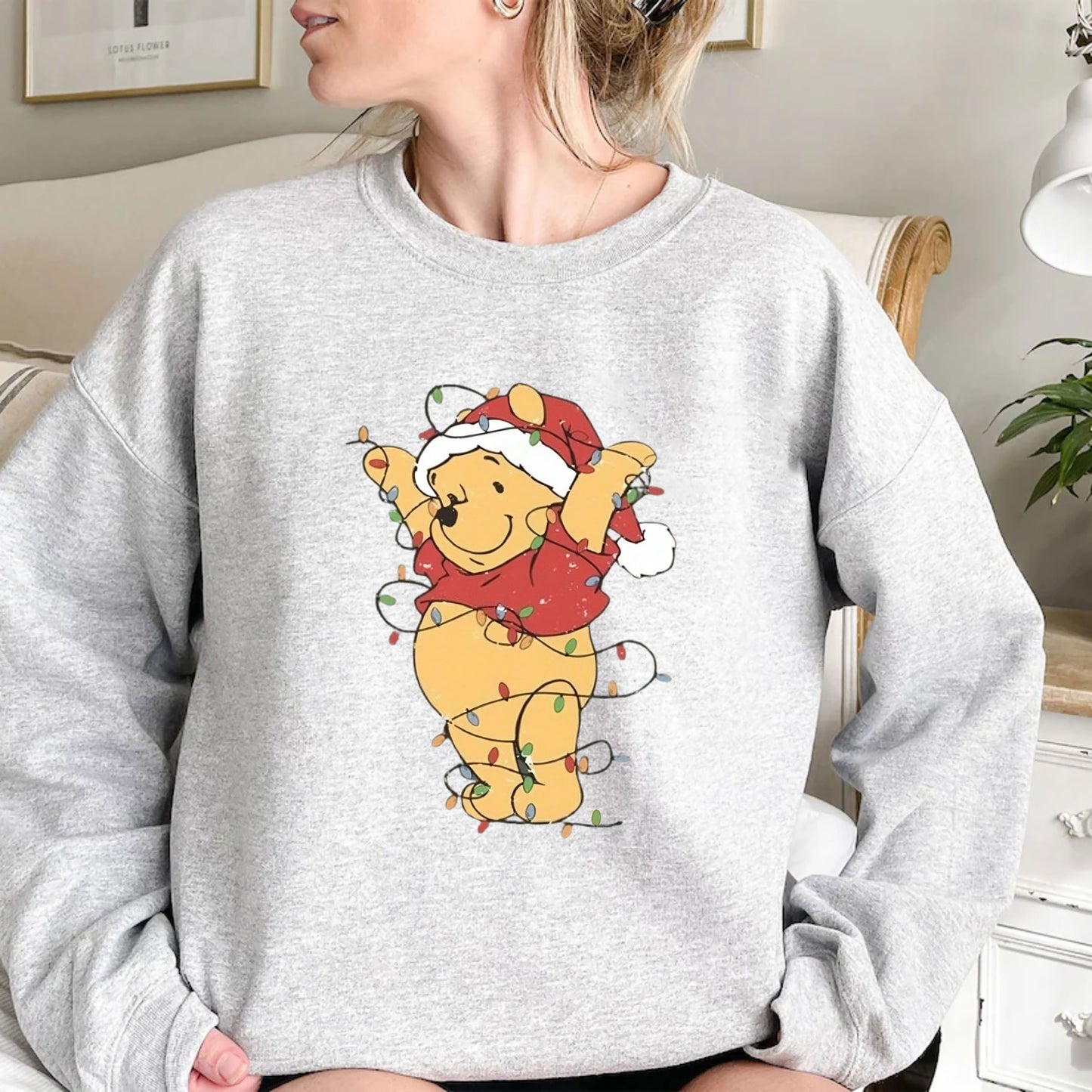 Winnie Puuh Weihnachtslichter Sweatshirt - Weihnachtsgeschenk für Frauen