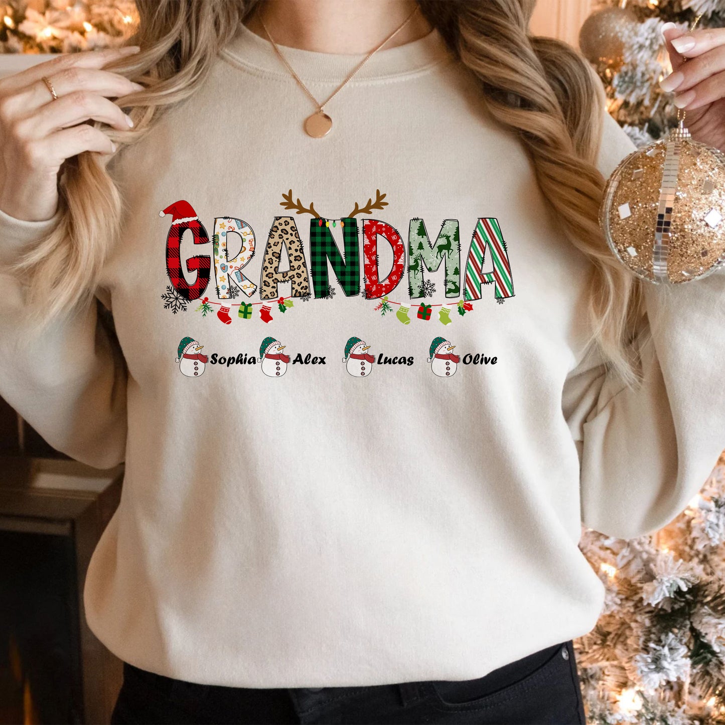 Personalisiertes Oma Sweatshirt mit den Namen der Enkelkinder – Weihnachtsgeschenk für Oma