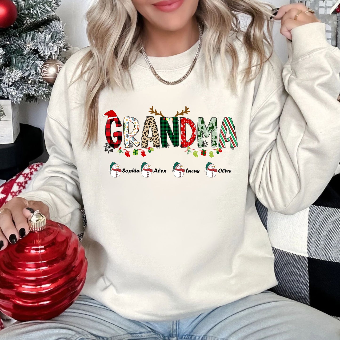 Personalisiertes Oma Sweatshirt mit den Namen der Enkelkinder – Weihnachtsgeschenk für Oma