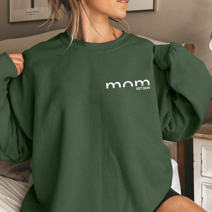 Personalized Mom Est Shirt, Gift for Mom T-Shirt