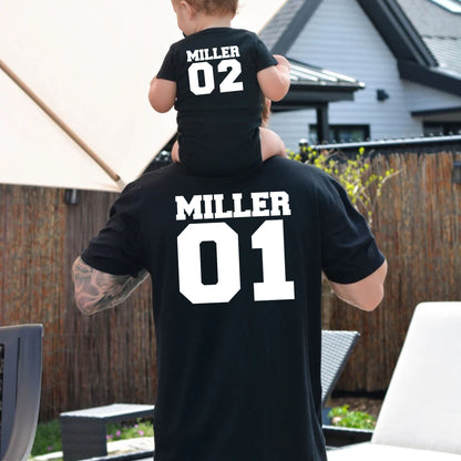 Papa & Sohn personalisiertes Nachnamen Shirt - Passendes Outfit für Papa und Baby