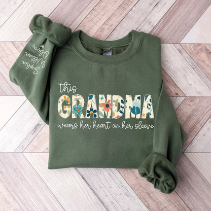 Personalisiertes Sweatshirt für Oma, Weihnachtsgeschenk für Mama - Ich trage mein Herz auf meinem Ärmel