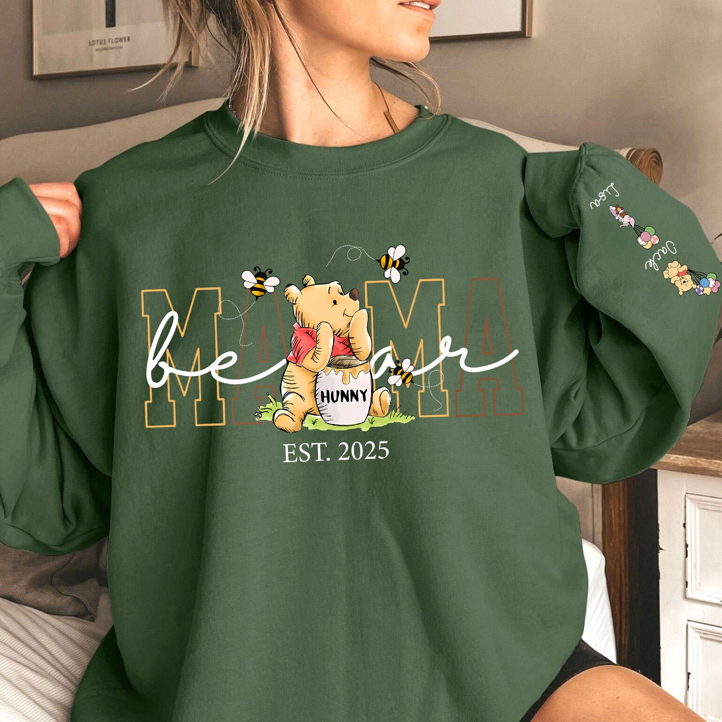 Personalisiertes Mama-Bär Sweatshirt mit Kindernamen am Ärmel – Geschenk für Mama
