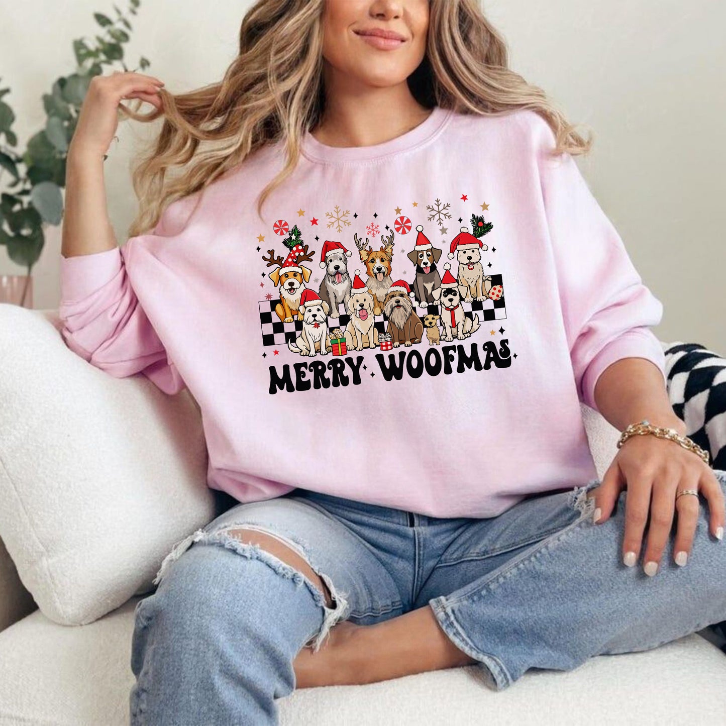 Merry Woofmas Sweatshirt – Weihnachtsgeschenk für Hundefreunde