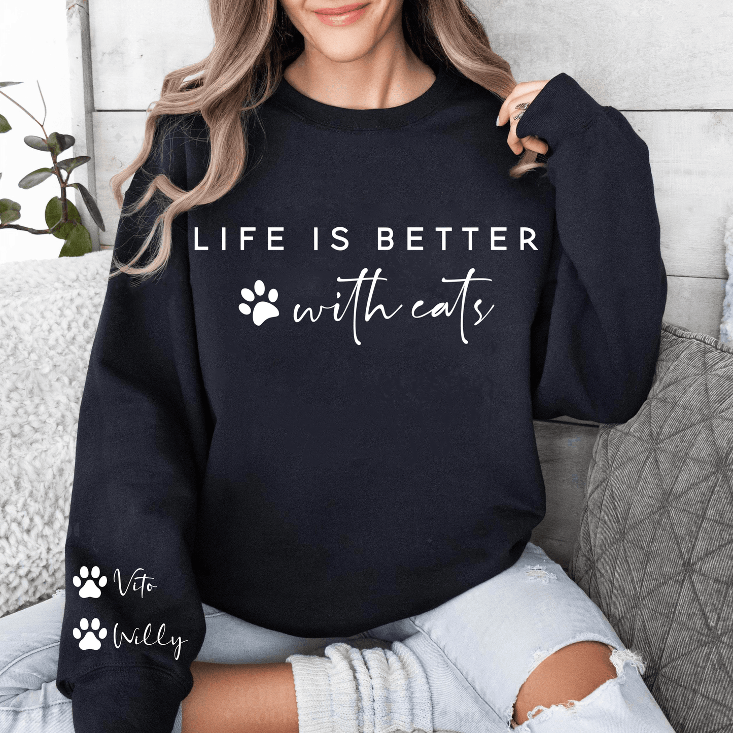 Besseres Leben mit Katzen Sweatshirt - Für Katzenliebhaber - GiftHaus