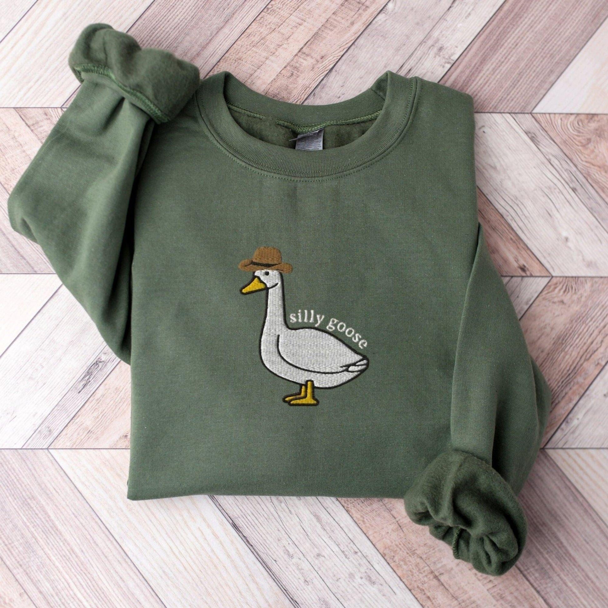 Besticktes Silly Goose Sweatshirt - GiftHaus