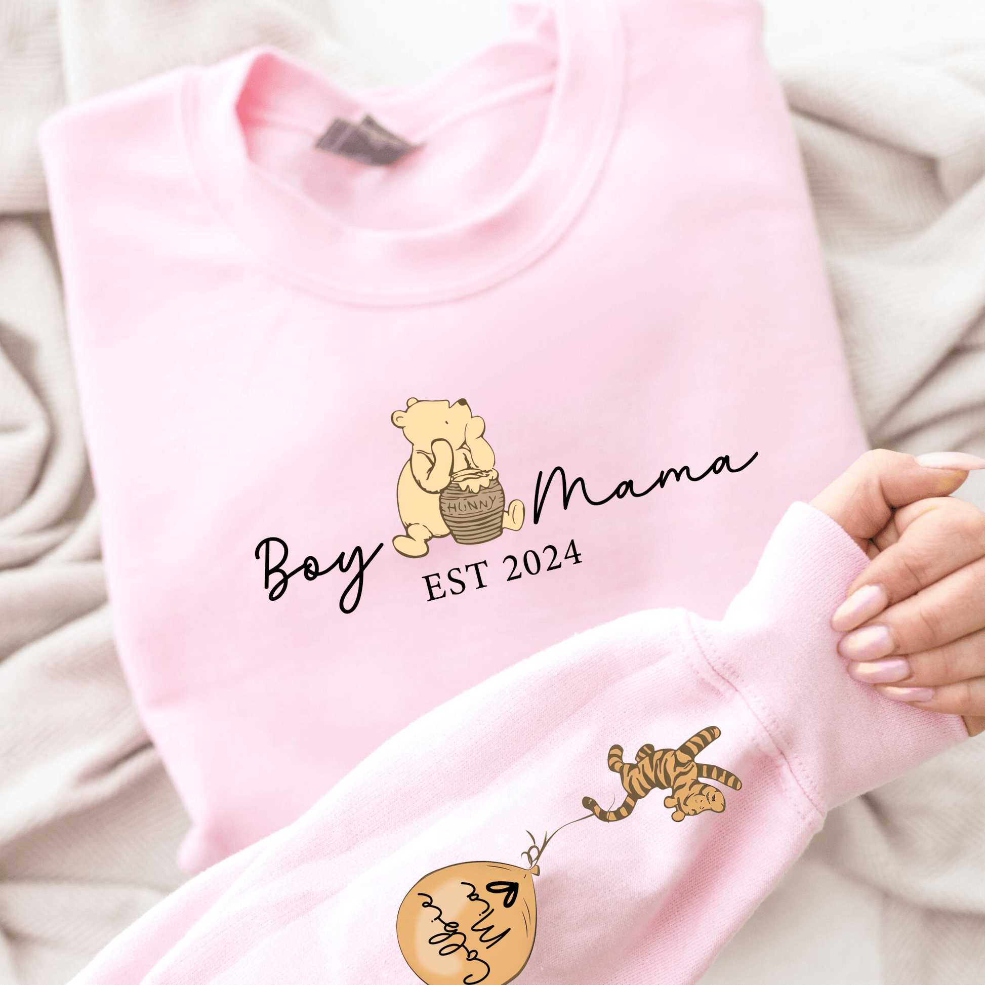 Boy Mama Personalisiertes Jahrgang-Sweatshirt – Das Herzstück für Mütter von Söhnen - GiftHaus