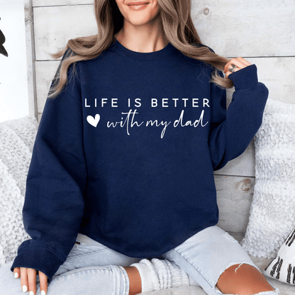 Das Leben ist schöner mit Papa - Personalisiertes Sweatshirt - Vatertagsgeschenk - GiftHaus