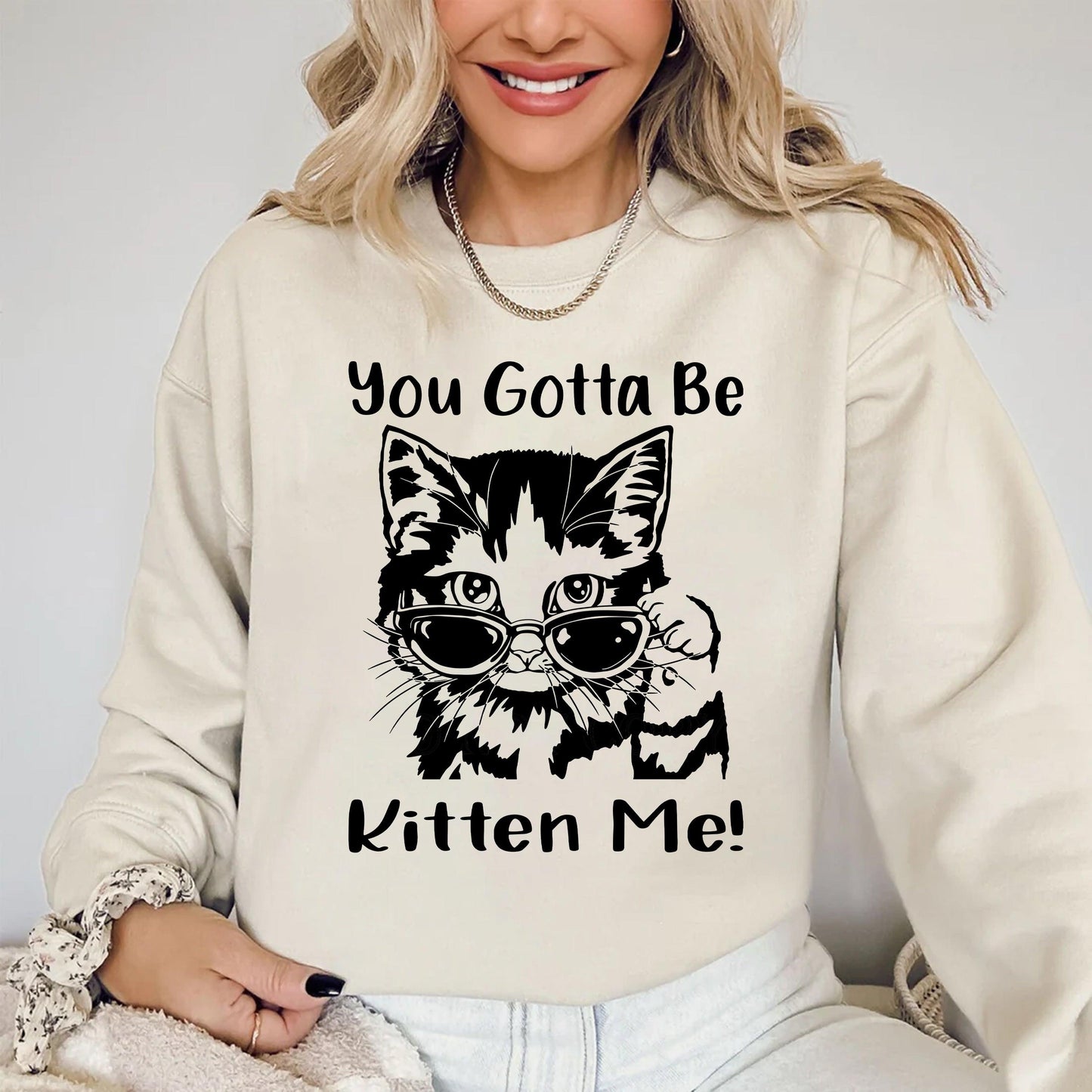 Das muss ein Katzenwitz sein - Lustige Katzen Sweatshirts und Shirts - GiftHaus