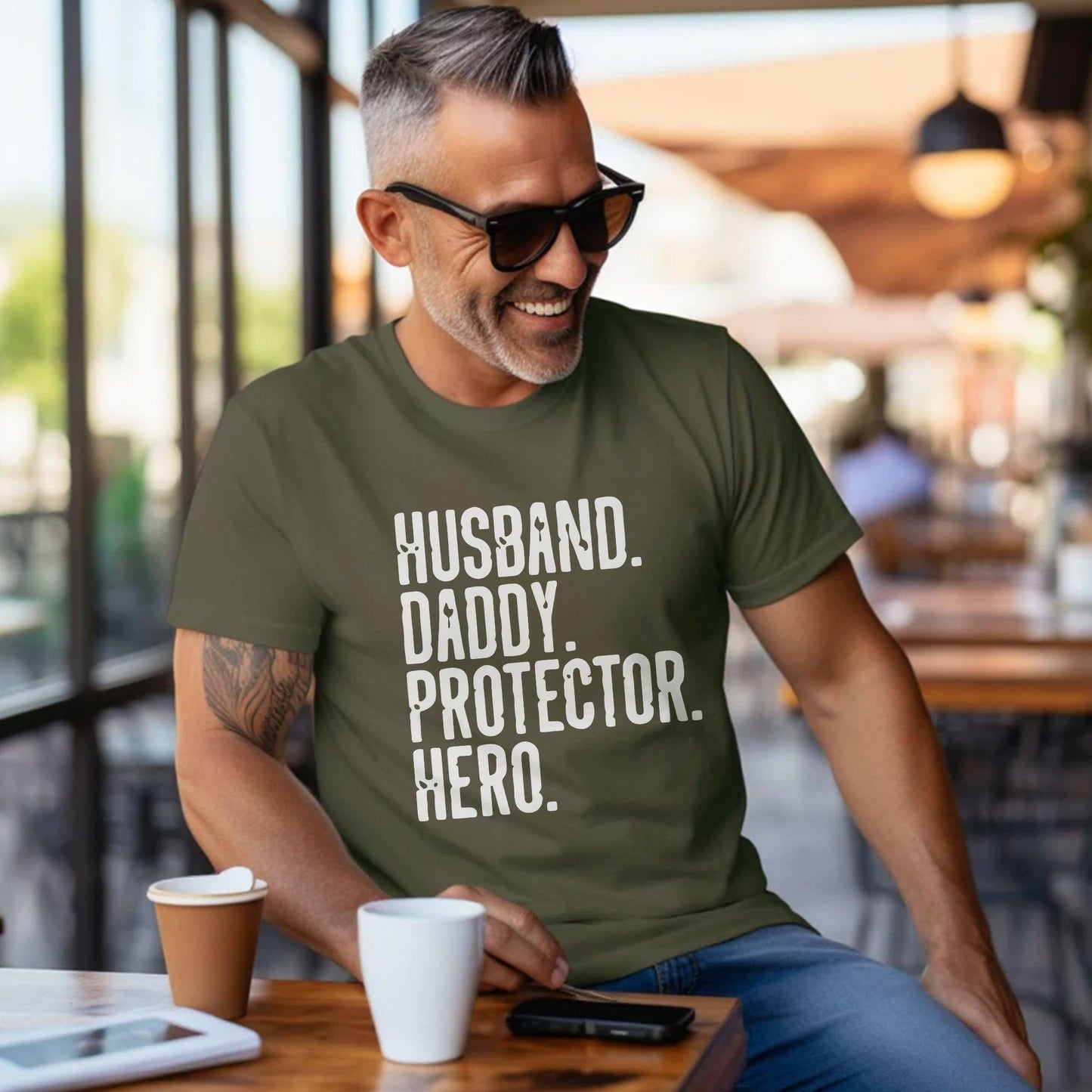 Ehemann Papa Beschützer Helden Shirt – Geschenk für Ihn - GiftHaus