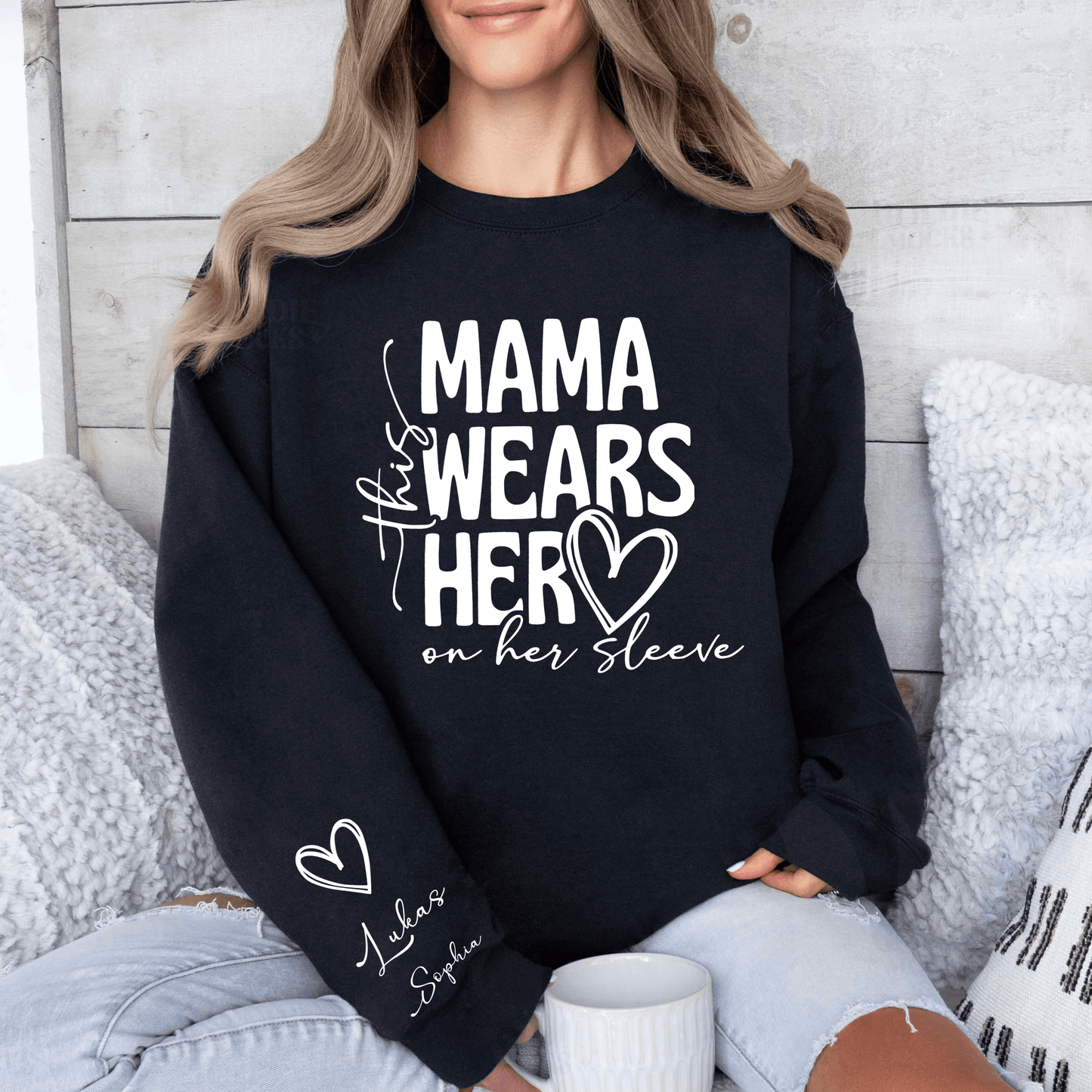 Herz-am-Ärmel Mama-Sweatshirt - Personalisierbar - GiftHaus