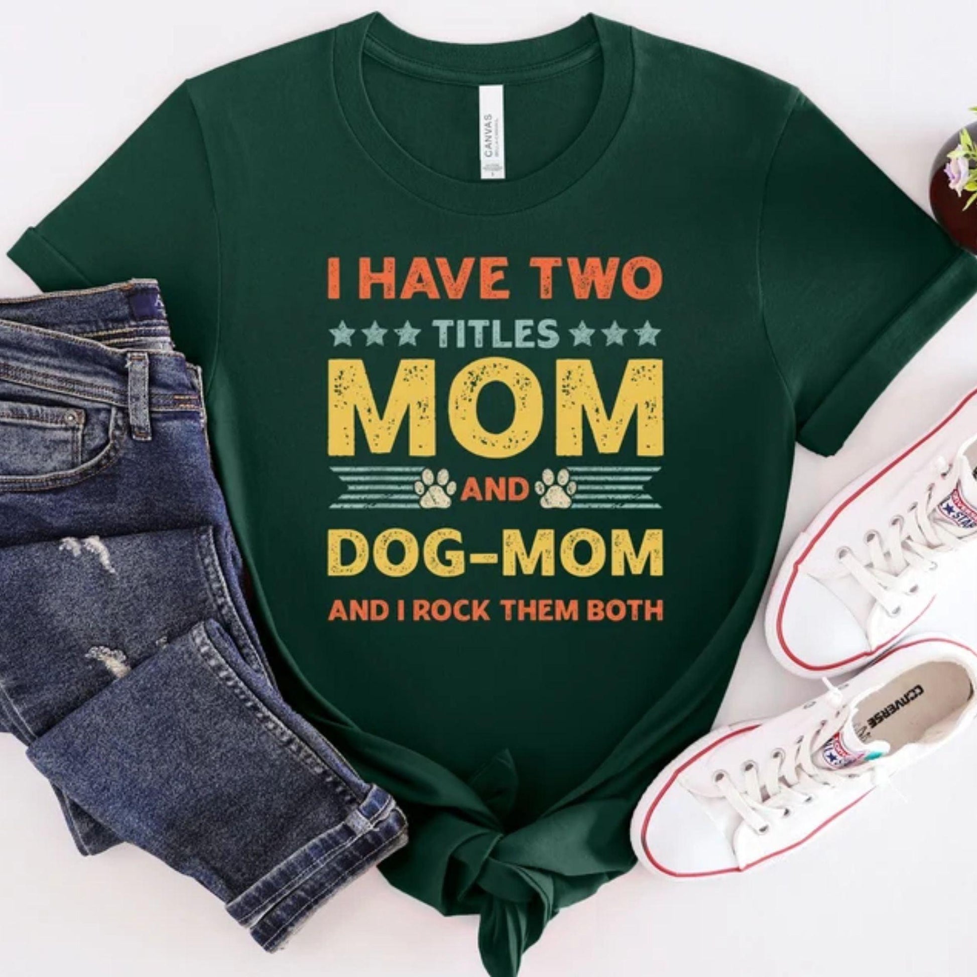 Ich habe zwei Titel: Mama und Hundemama und ich rocke sie beide - Geschenk für Hundemama - GiftHaus