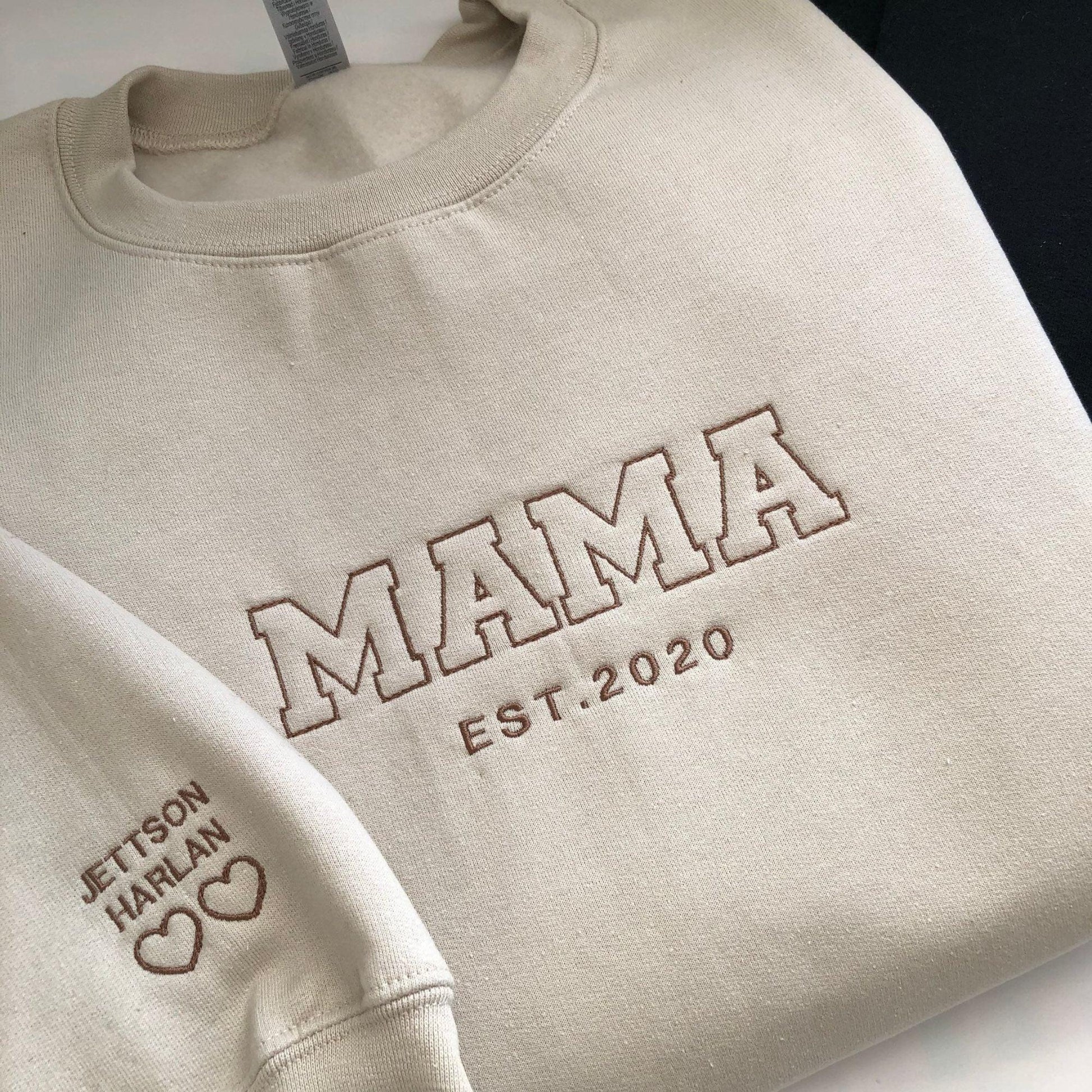 Individuell besticktes MAMA Sweatshirt - Personalisiertes Mama Geschenk - GiftHaus